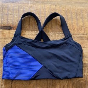🌻Lululemon Sports Bra - Sz XS🌸